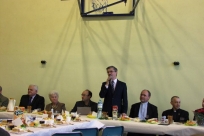 Wójt Krzysztof Glajcar składa życzenia świąteczno - noworoczne wszystkim uczestnikom spotkania