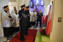 Składanie hołdu poległym za ojczyznę