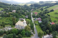Widok na Leszną Górną, w tym kościół św. Marcina, OSP, kościół ewangelicki
