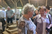 Seniorzy z Kozakowic w Chlebowej Chacie