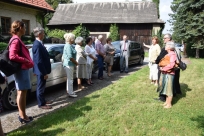 Uczestnicy memoriału przy Izbie Pamięci Jury Gajdzicy