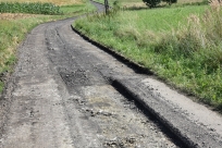 Kozakowice, ul. Biała, w trakcie remontu