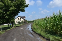 Kozakowice, ul. Biała, w trakcie remontu