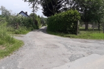 ul. Boczna w Dzięgielowie przed remontem