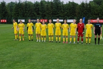 Rozgrywki dziewcząt na stadionie LKS Tempo Puńców, fot. J. Brol