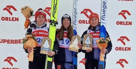 Nicole Konderlna na 2. miejscu zawodów FIS Cup w Szczyrku, fot. pzn.pl